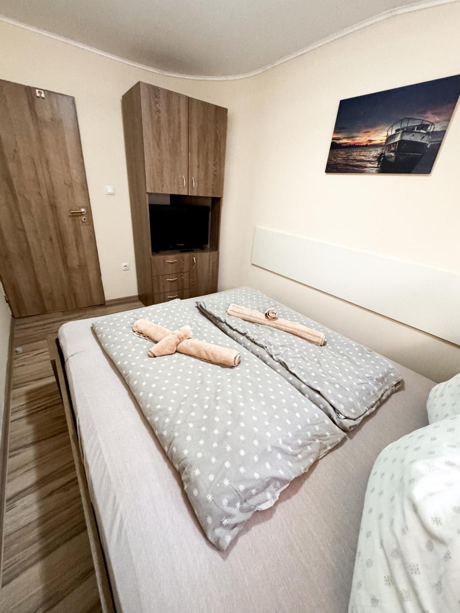 Kk Apartment Backa Topola Exterior foto